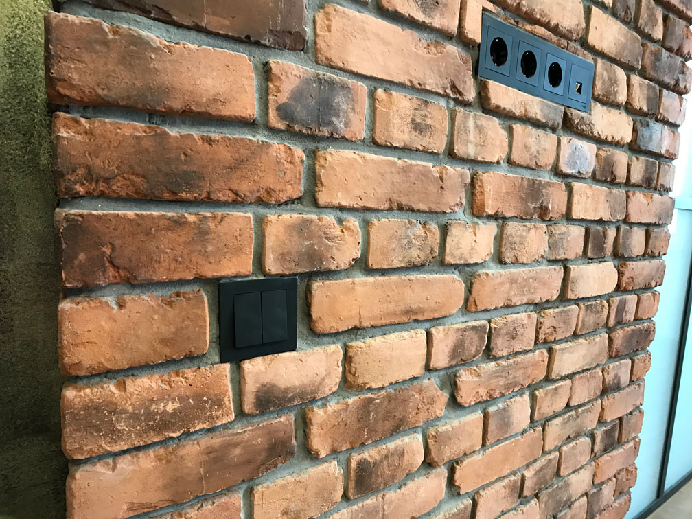 Отделка стен под кирпич цвет Terracotta